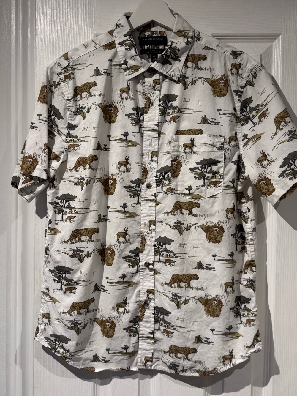Banana Republic White Short-Sleeve Safari Animal Print Button-Up Shirt